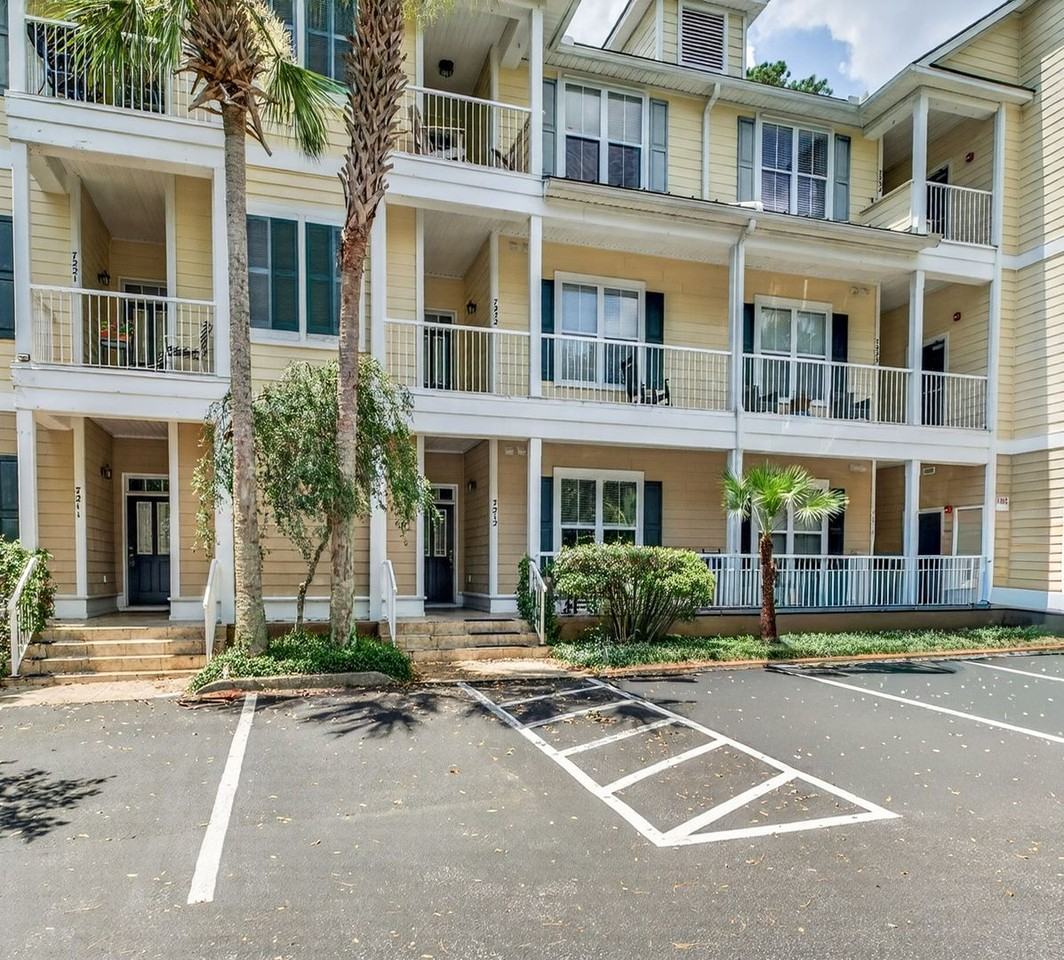 7212 Indigo Palms Way - Photo 2 of 30