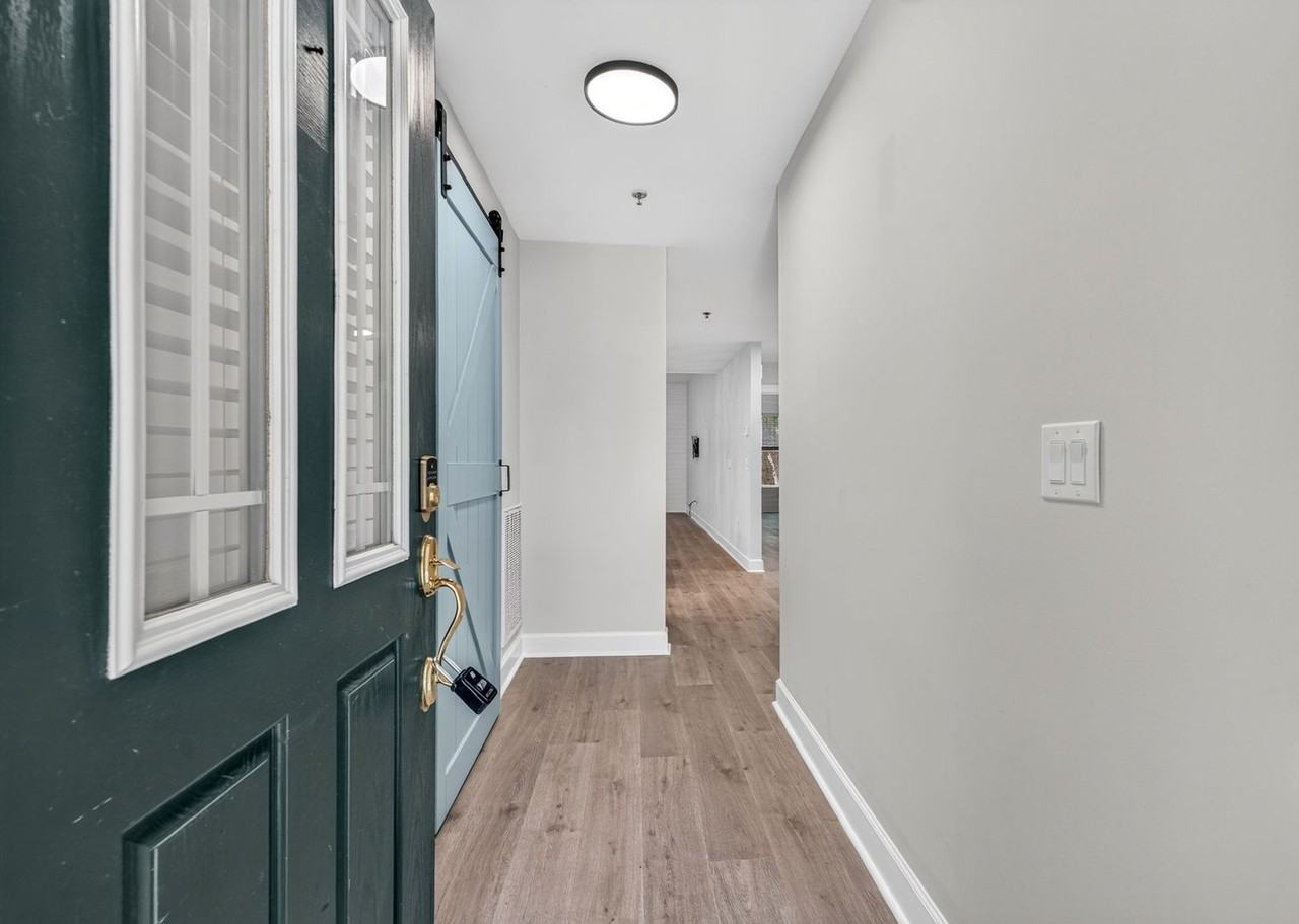 7212 Indigo Palms Way - Photo 4 of 30