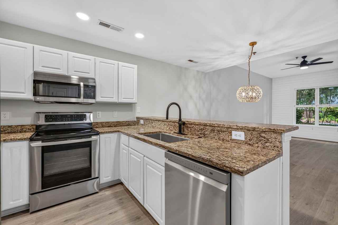 7212 Indigo Palms Way - Photo 5 of 30