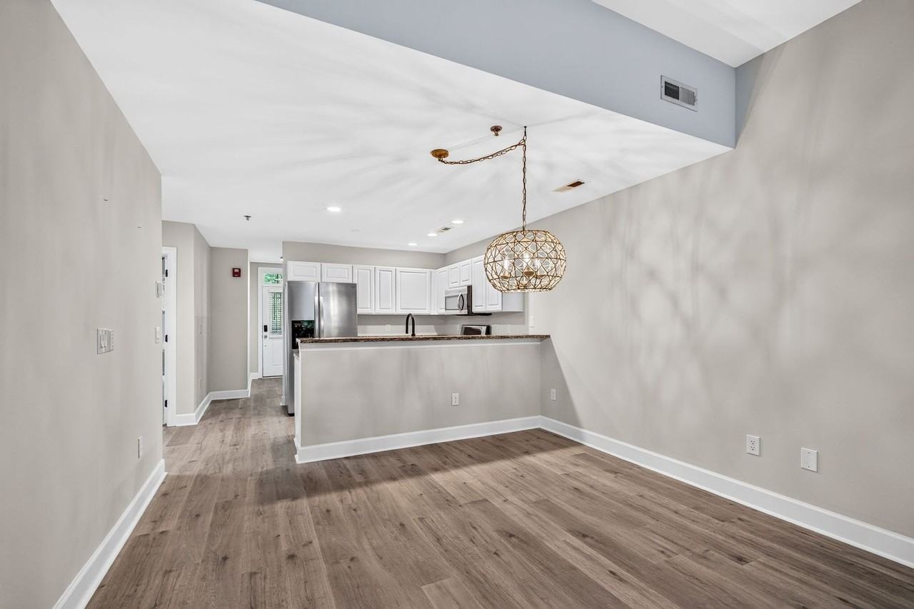 7212 Indigo Palms Way - Photo 7 of 30