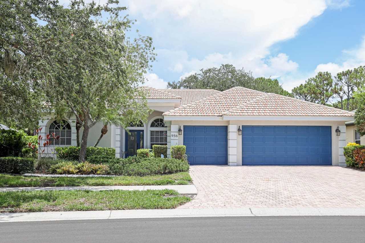 956 Scherer Way