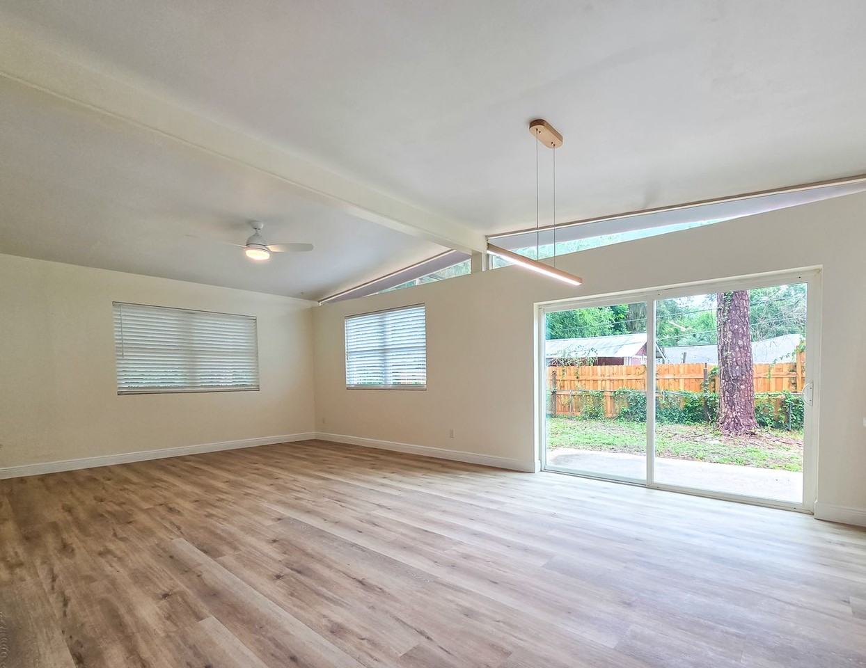3702 Nw 22nd Pl - Photo 6 of 29