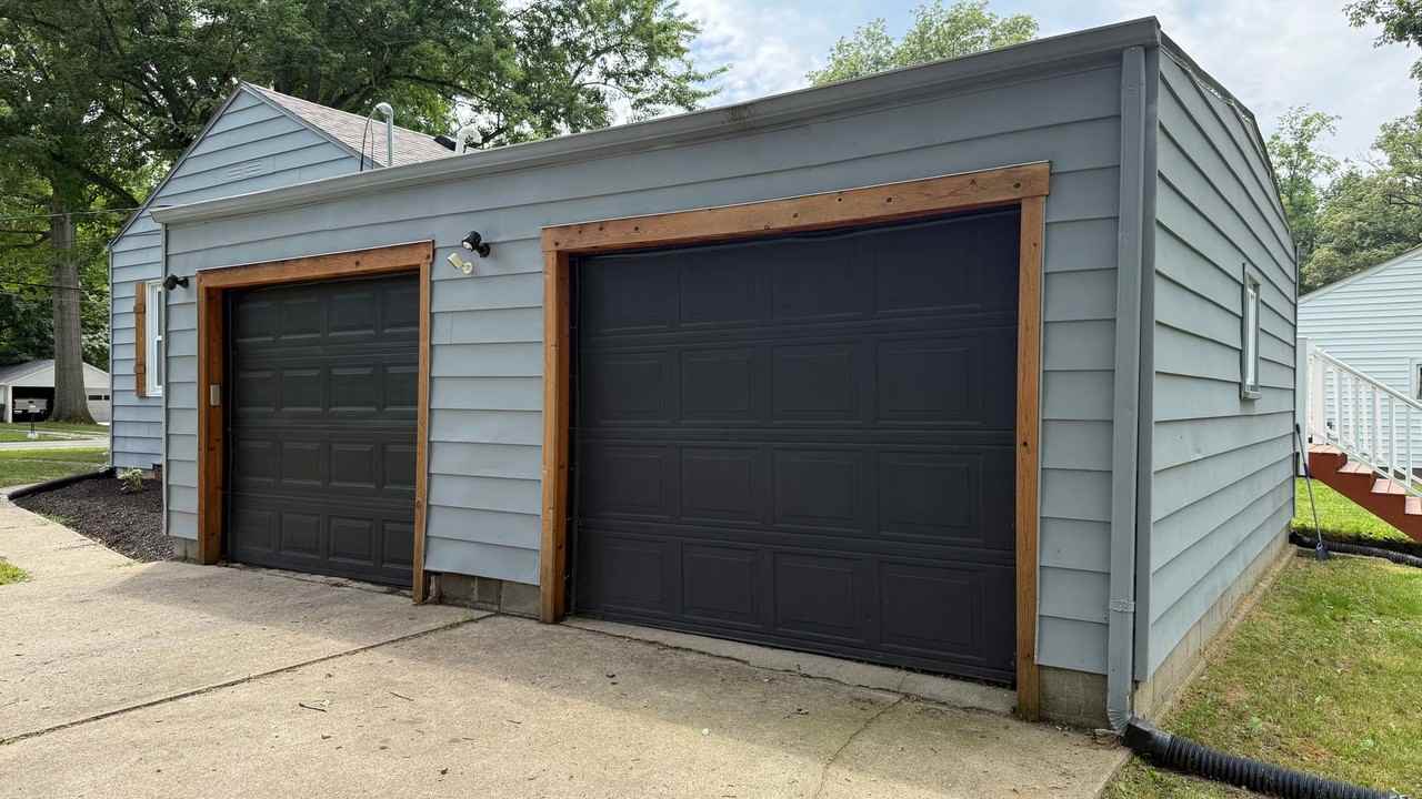 3014 E 5th St - Photo 4 of 16