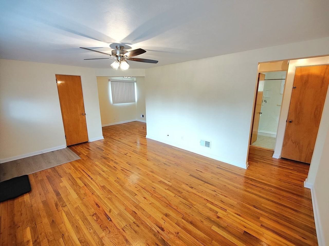 5079 Earlsdale Rd - Photo 4 of 30