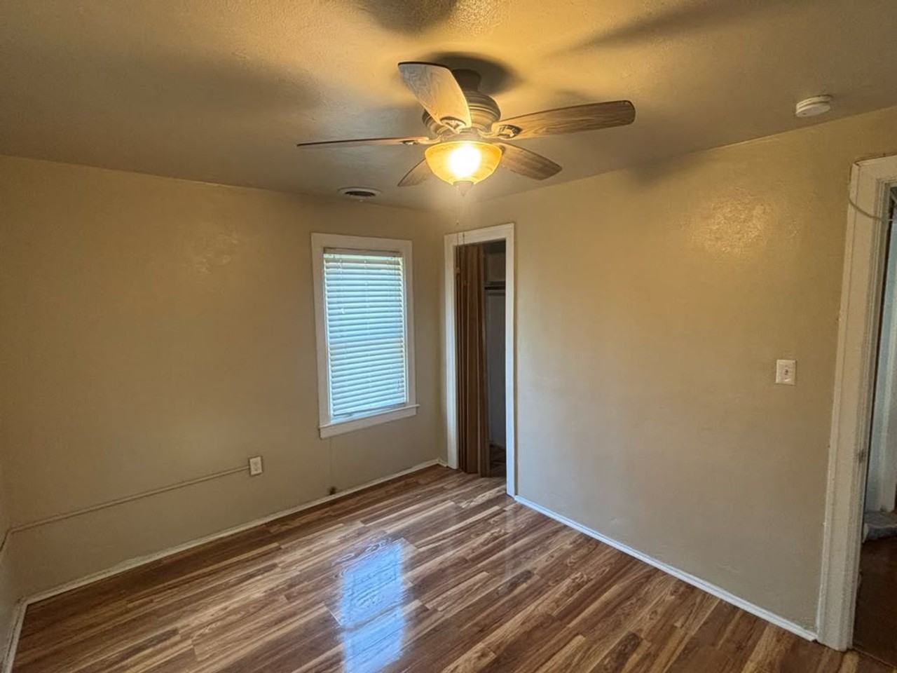 2326 Rhode Island St - Photo 5 of 10