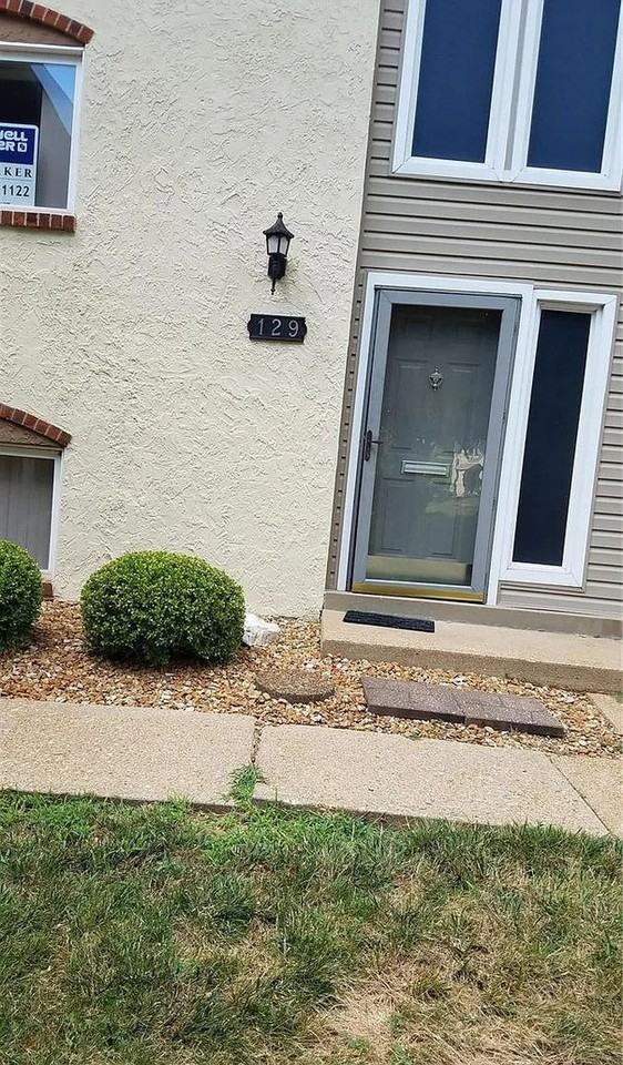 129 Carmel Woods Dr - Photo 3 of 24