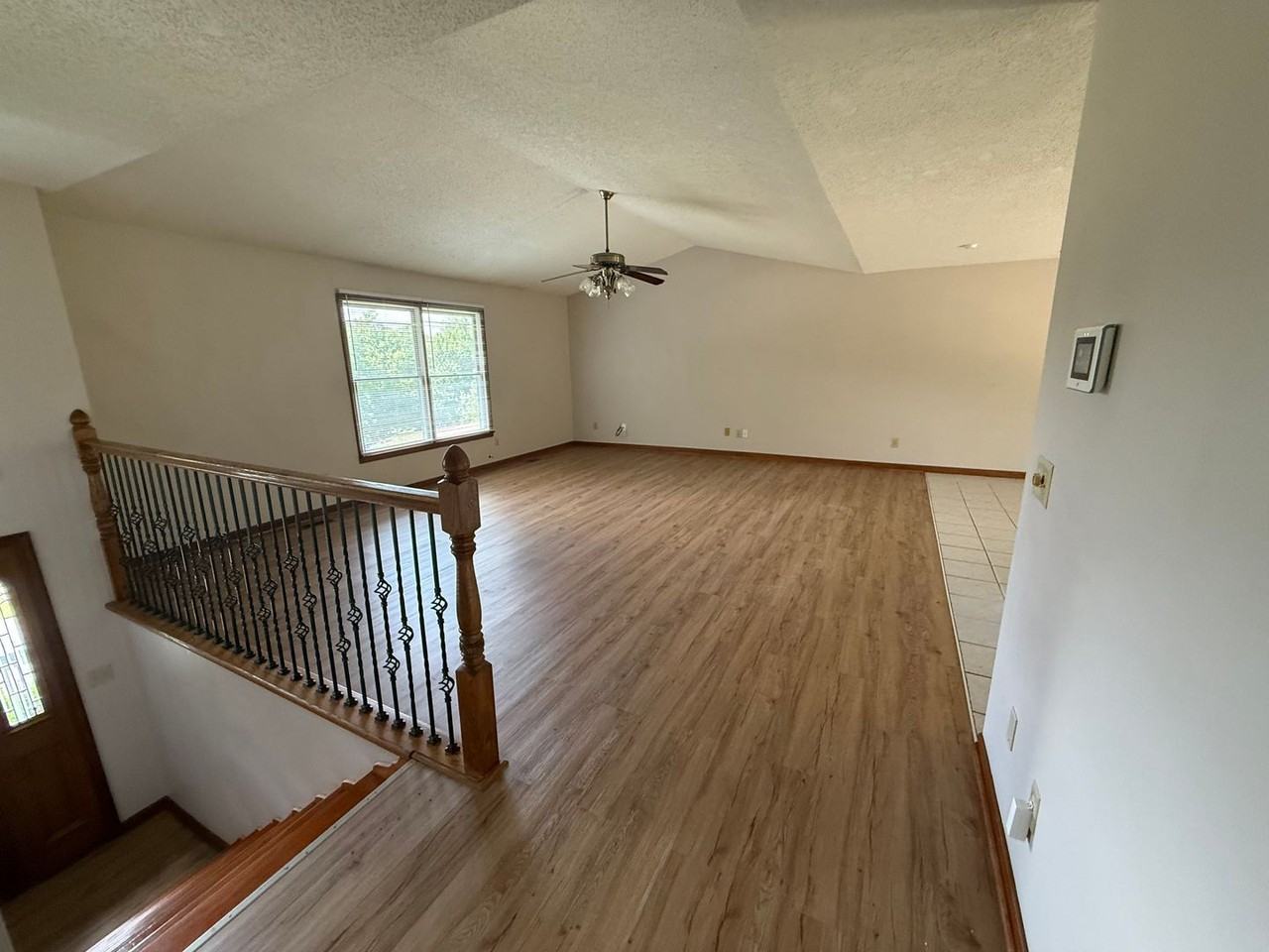 1201 Eastbrook Dr - Photo 3 of 34
