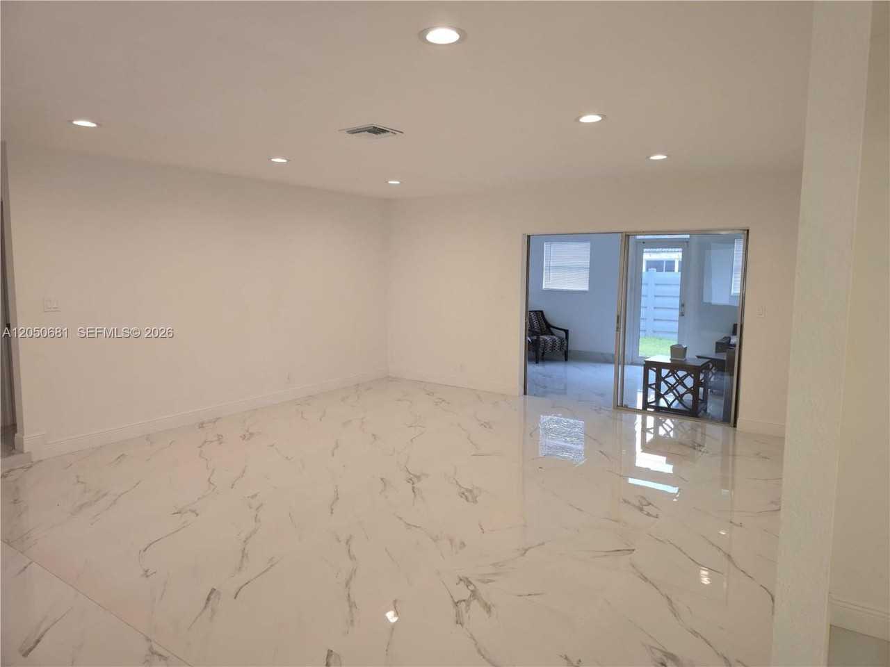 7771 Nw 46th St - Photo 6 of 19