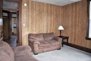 featured image of 24 S 10th St