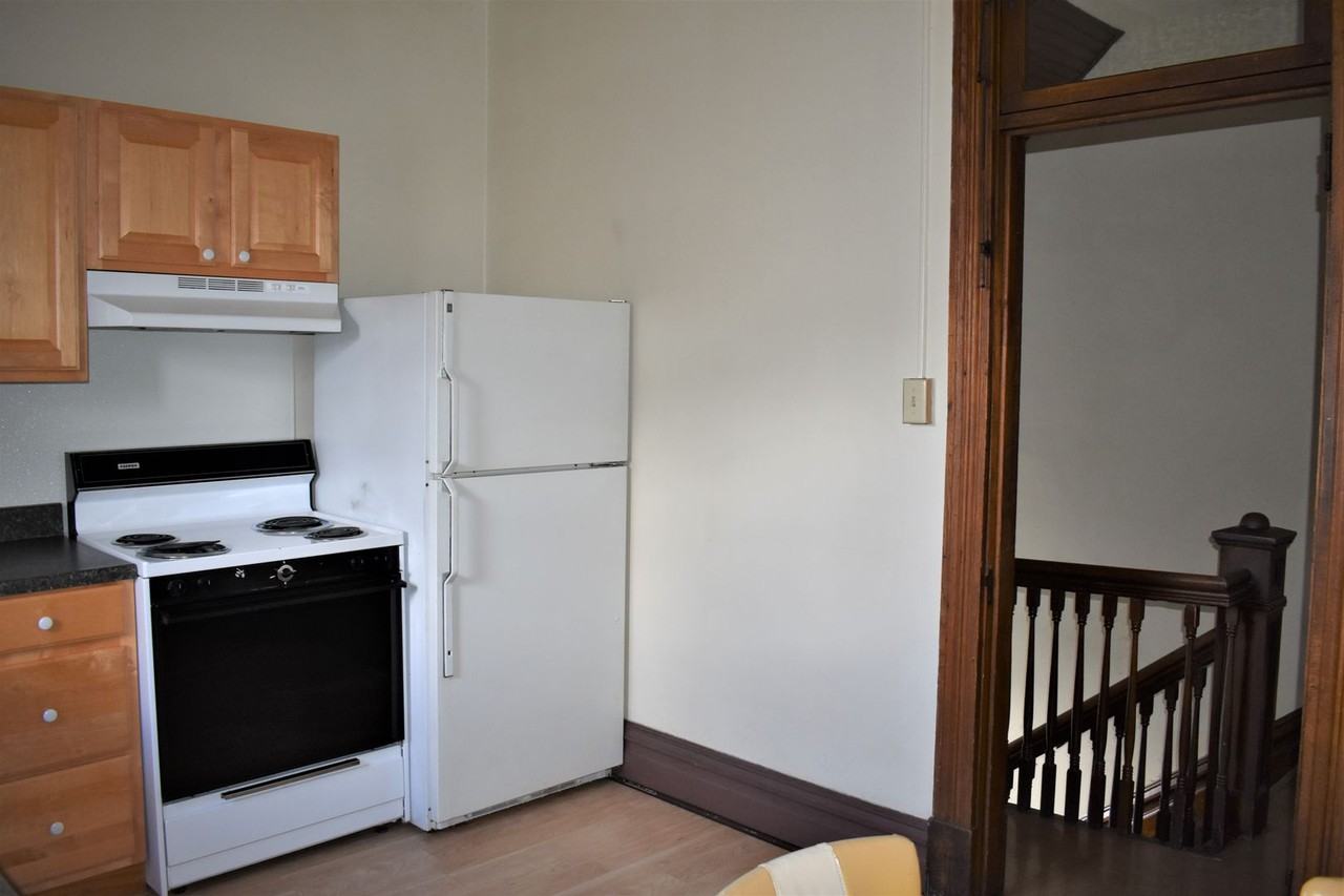24 S 10th St - Photo 6 of 13