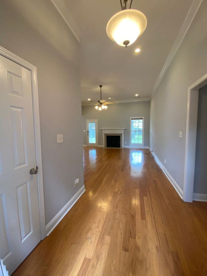 205 Drayton Ct - Photo 2 of 24
