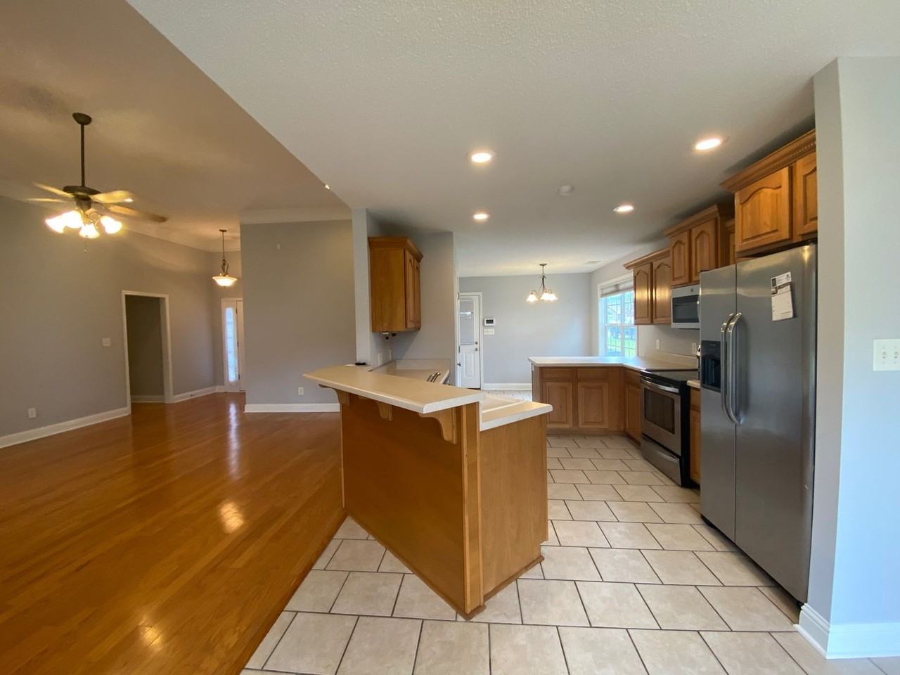 205 Drayton Ct - Photo 6 of 24