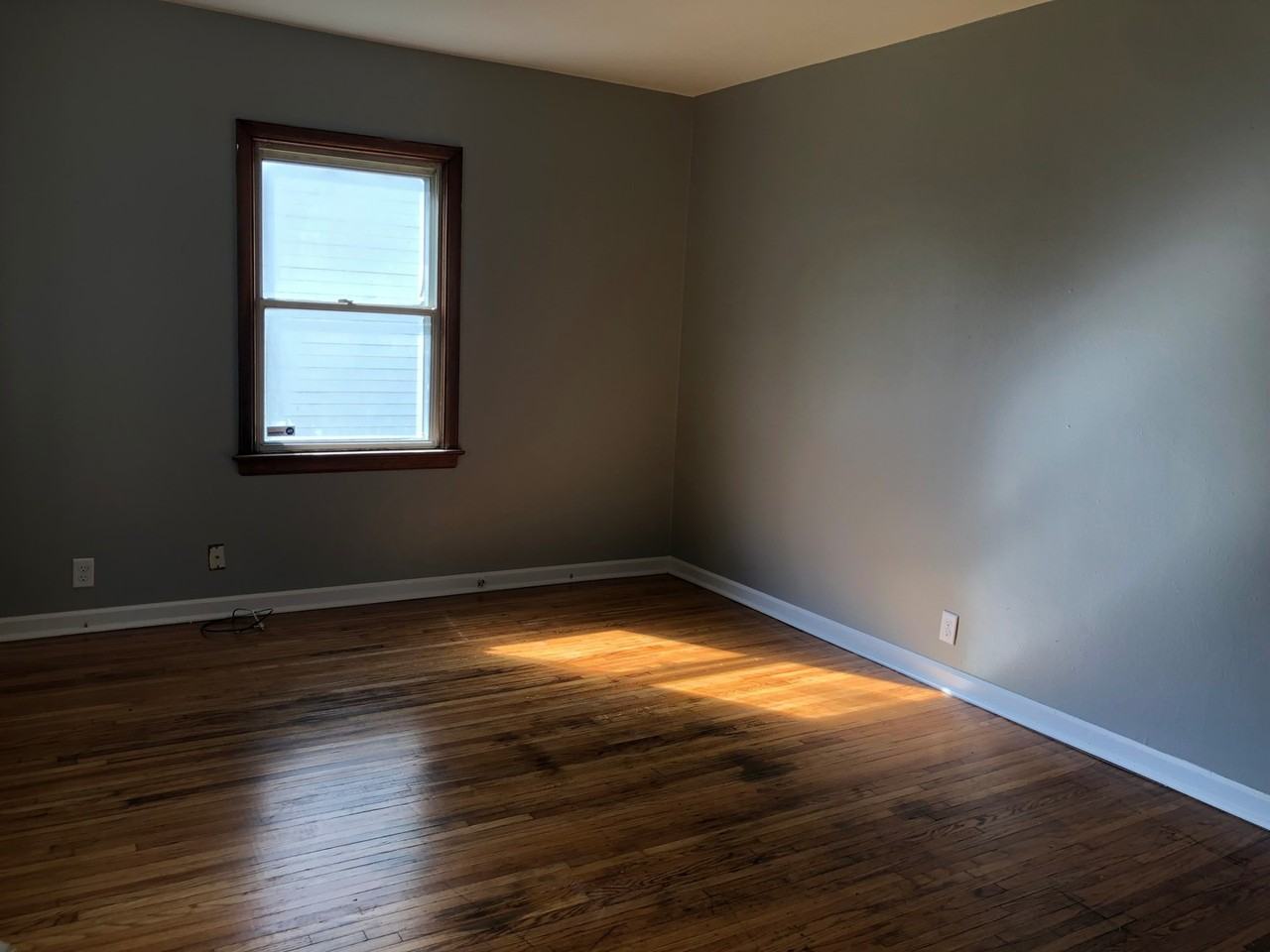121 Butler Ave - Photo 4 of 10