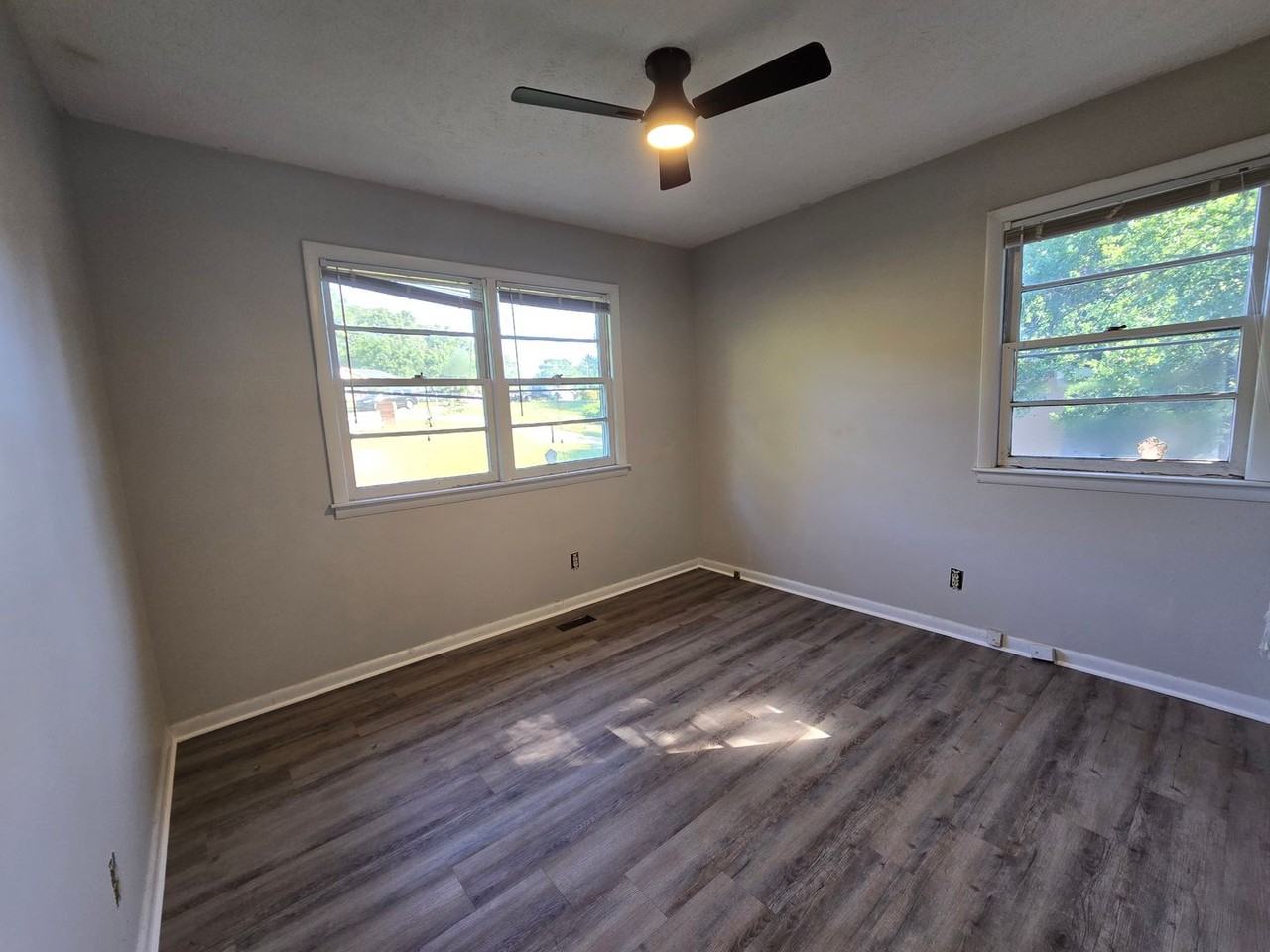 745 Rustland Dr - Photo 7 of 16