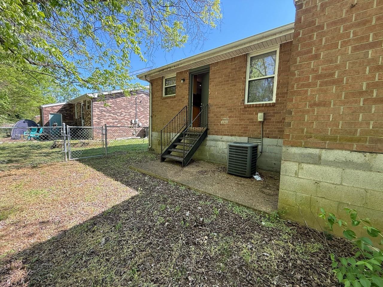 2327 Cooper Ter - Photo 4 of 19