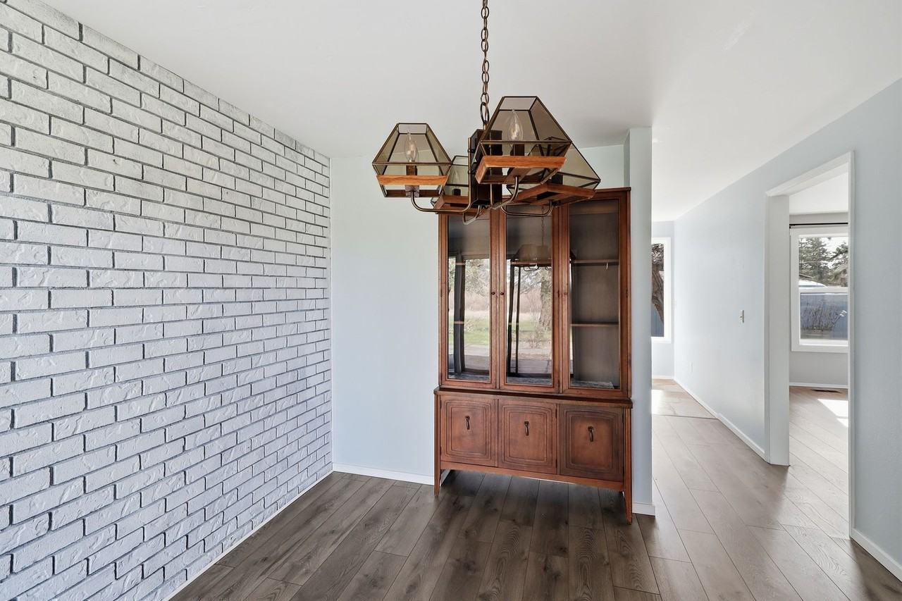 670 Ne 7th Ave - Photo 7 of 15
