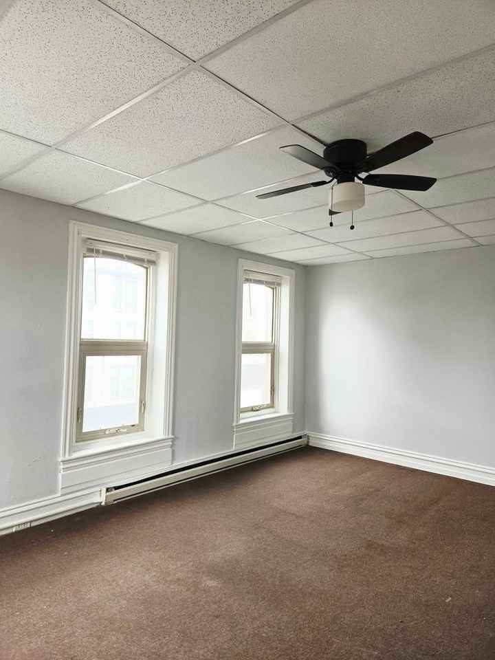 962 W Hamilton St - Photo 3 of 3