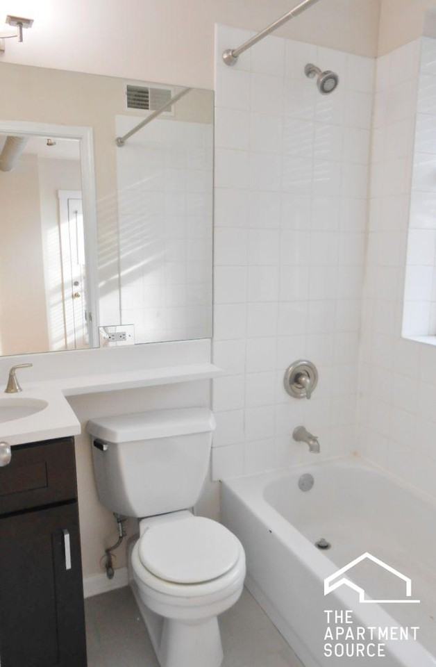 2520 W Leland Ave #B2 - Photo 4 of 11