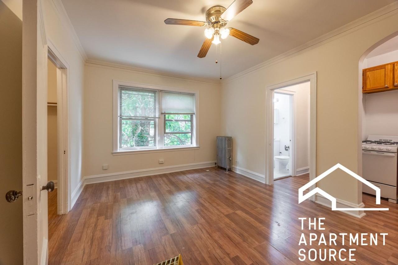 2536 N Sawyer Ave #208 - Photo 2 of 15