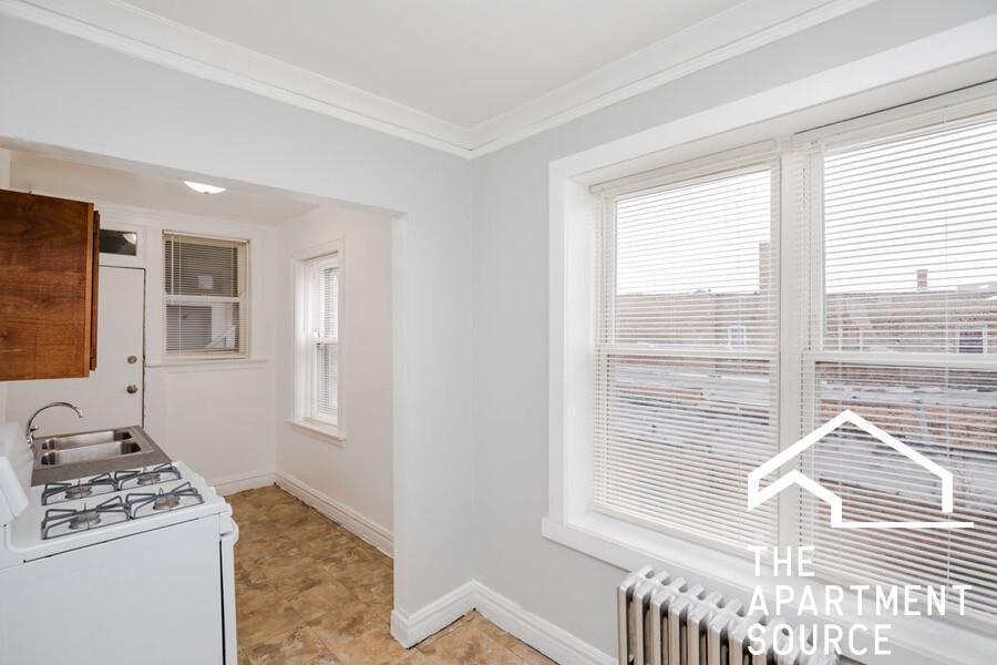 5910 W 26th St #3C - Photo 3 of 11