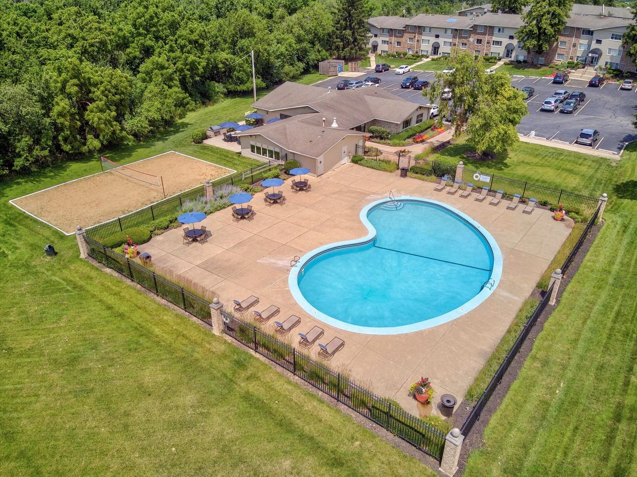 The Woodlands of Crest Hill - Photo 4 of 50
