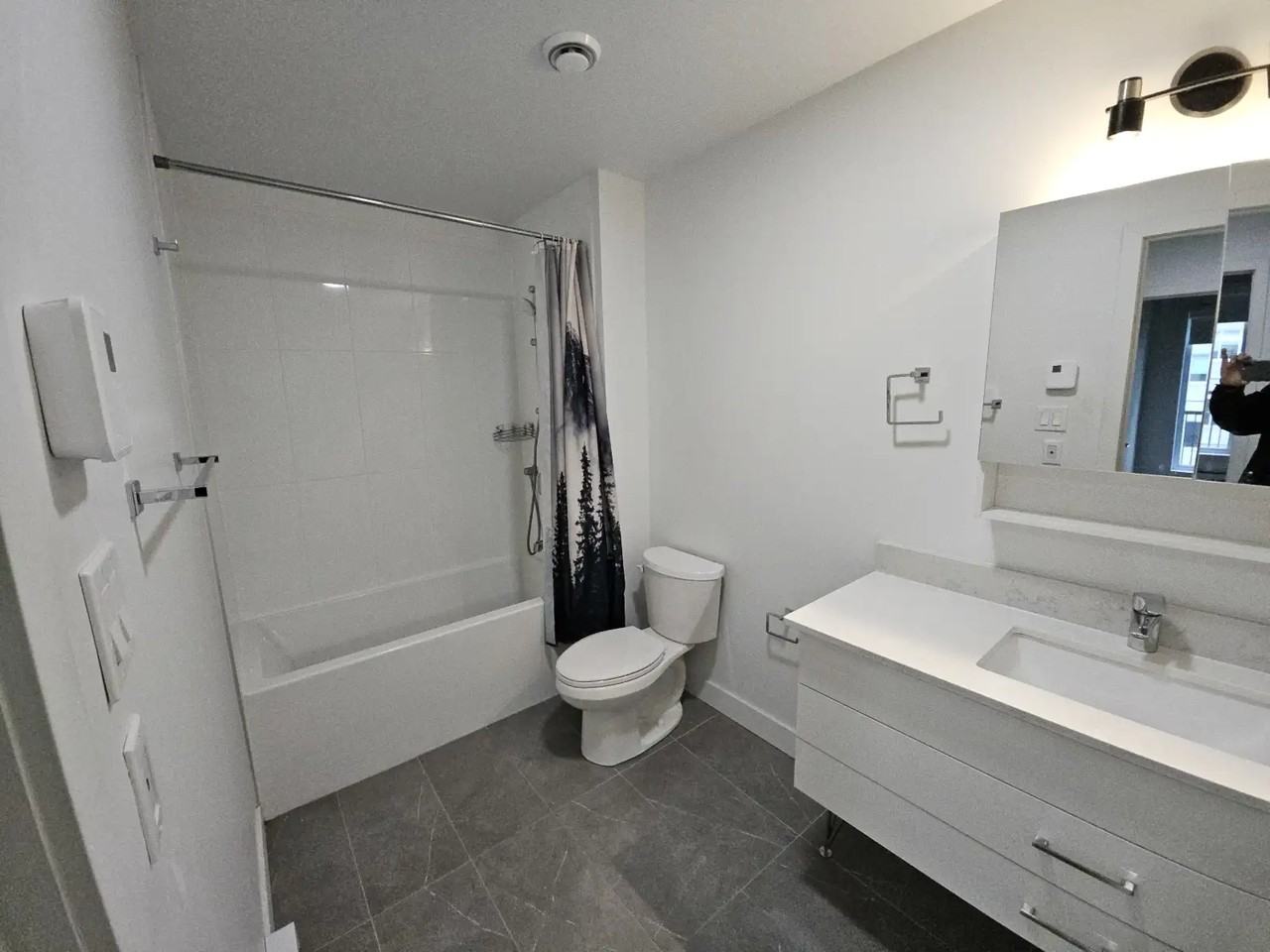 5480 Avenue Henri-Julien #405 - Photo 7 of 19
