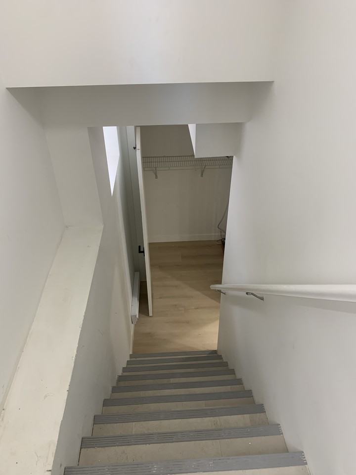 408 Ferry Road - Photo 2 of 10