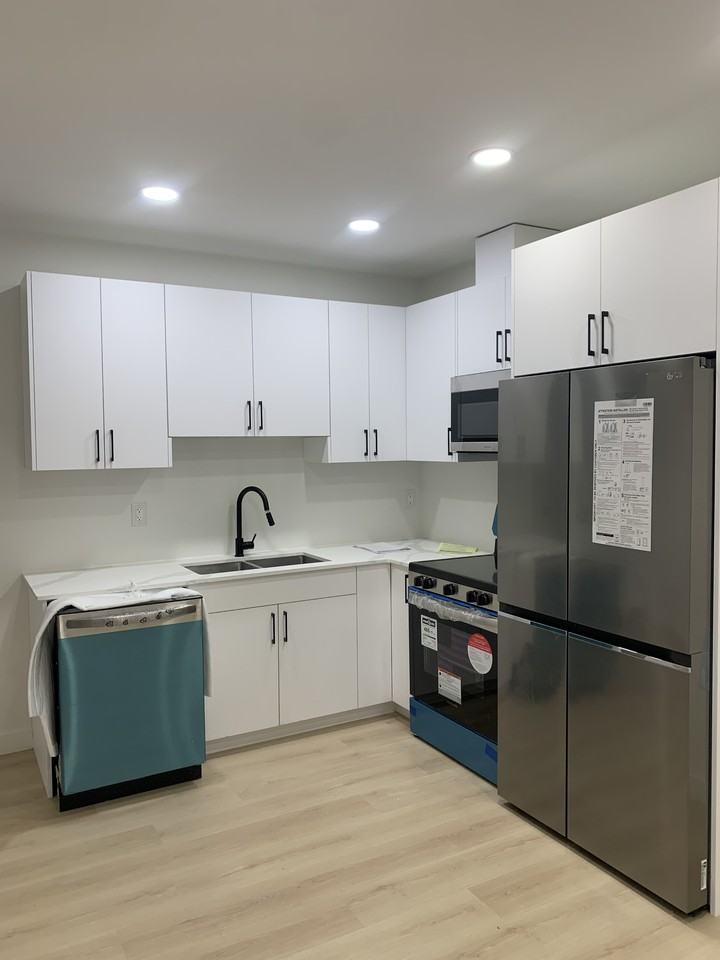 408 Ferry Road - Photo 3 of 10