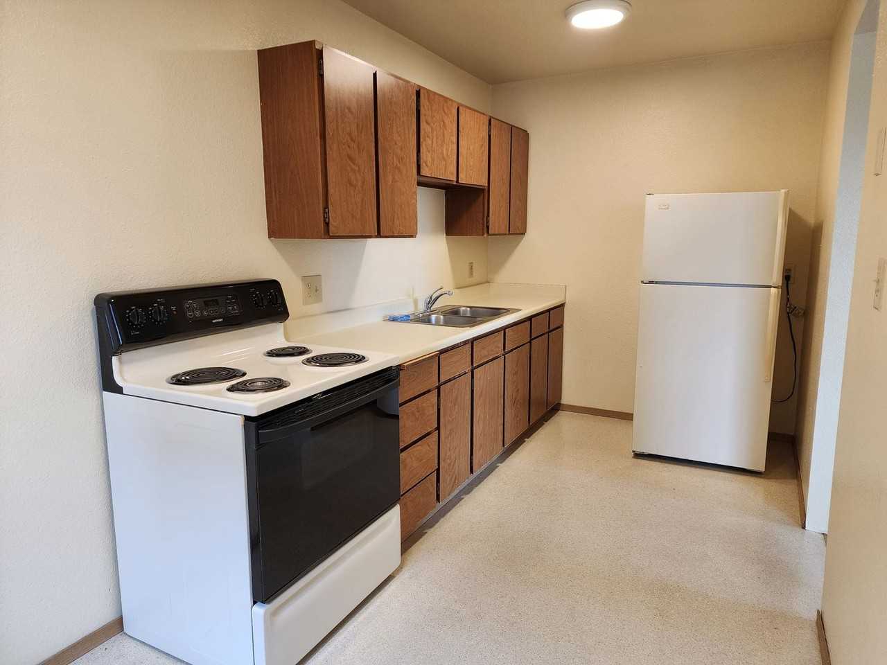 Florence Apartments - Photo 6 of 32