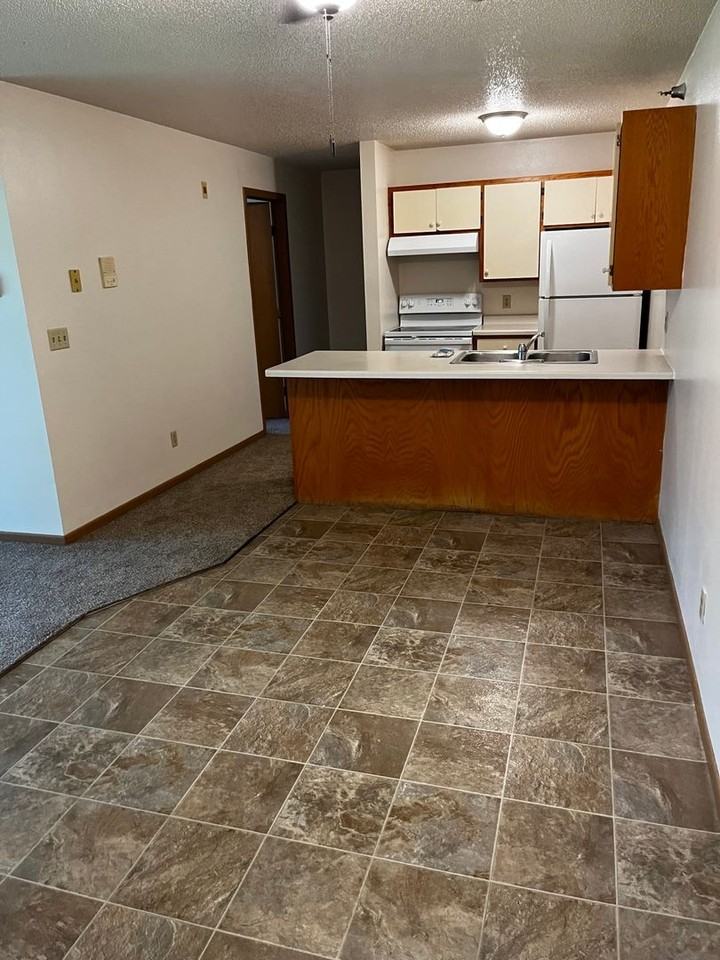 Lincoln Pointe - Photo 4 of 19