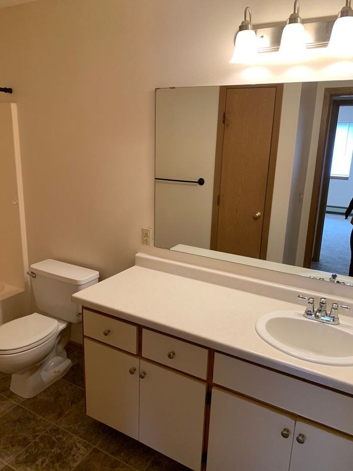 Lincoln Pointe - Photo 6 of 19