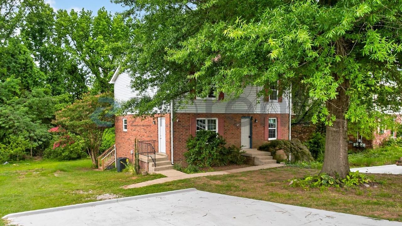 628 Netherlands Dr - Photo 4 of 37