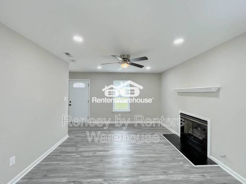 1054 Ivaloo St - Photo 5 of 32