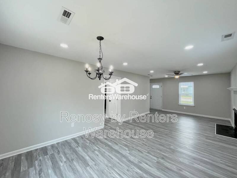 1054 Ivaloo St - Photo 7 of 32