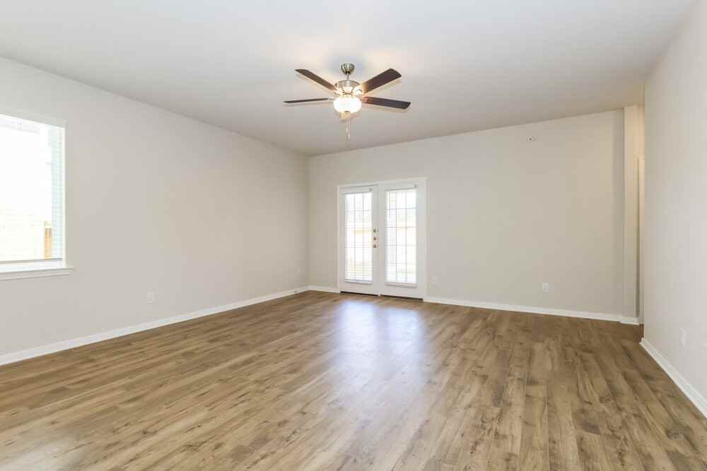 15578 Caramel Springs Dr - Photo 5 of 19
