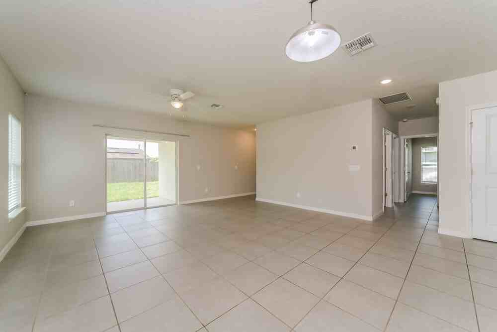 850 San Jose Ct - Photo 5 of 16