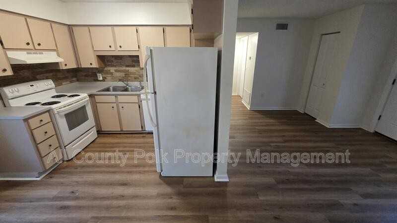 915 Ariana St #21 - Photo 3 of 12
