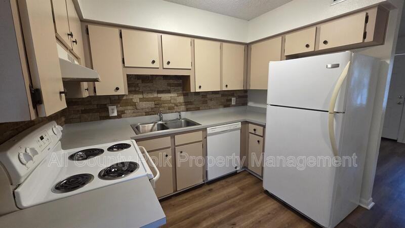 915 Ariana St #21 - Photo 5 of 12