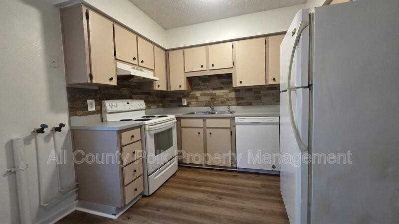 915 Ariana St #21 - Photo 6 of 12
