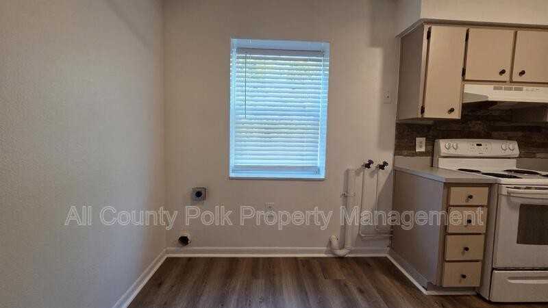 915 Ariana St #21 - Photo 7 of 12