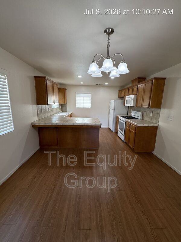 2931 N Crowe St - Photo 7 of 19