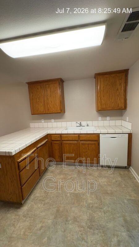 2513 S Irma St - Photo 6 of 17