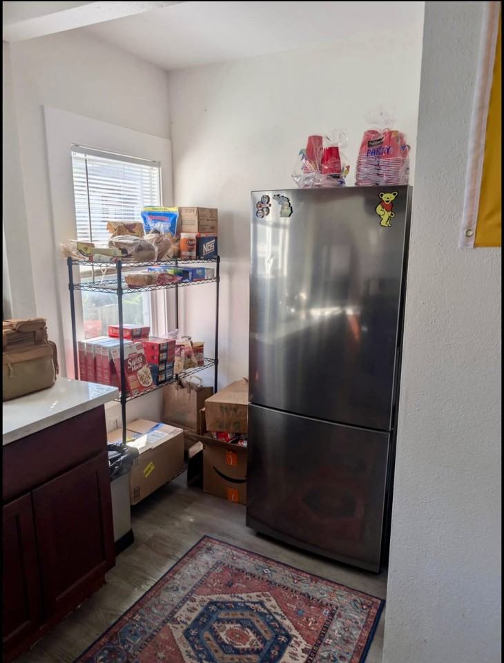 2504 23rd Avenue #b - Photo 5 of 15