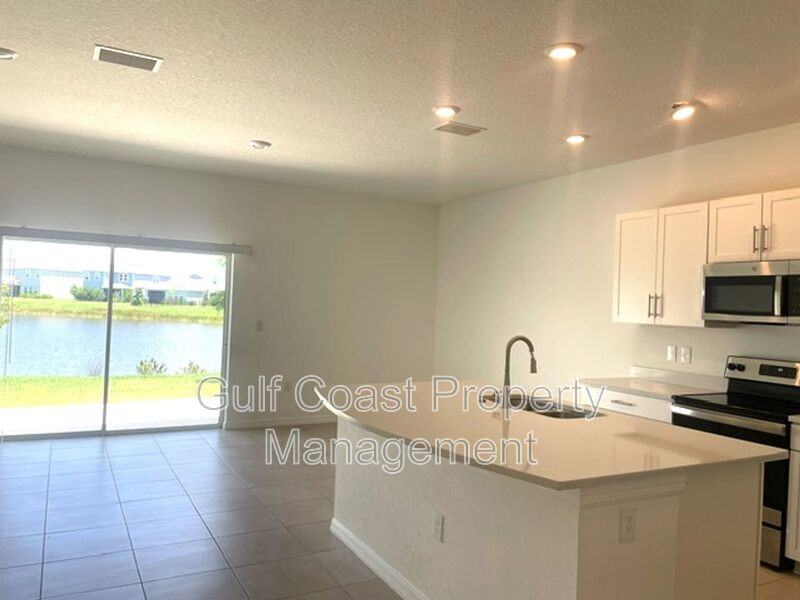 5730 Archipelago St - Photo 3 of 31