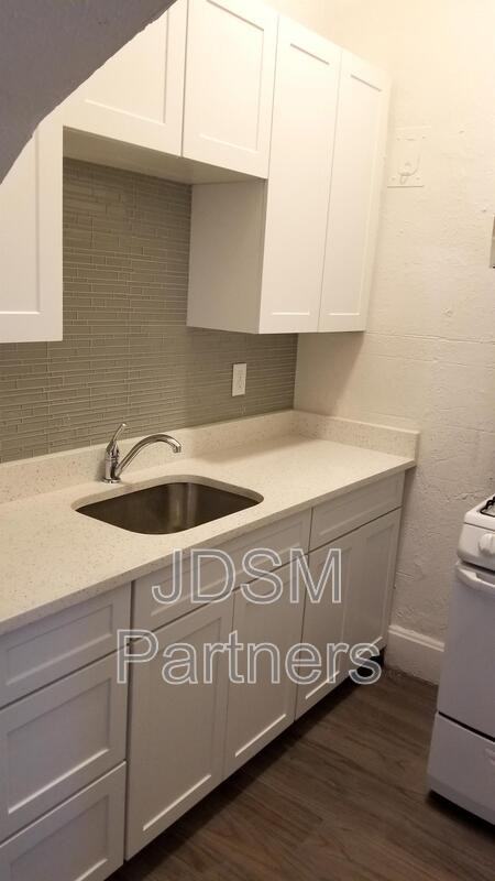 1263 N Clarkson St - Photo 7 of 16