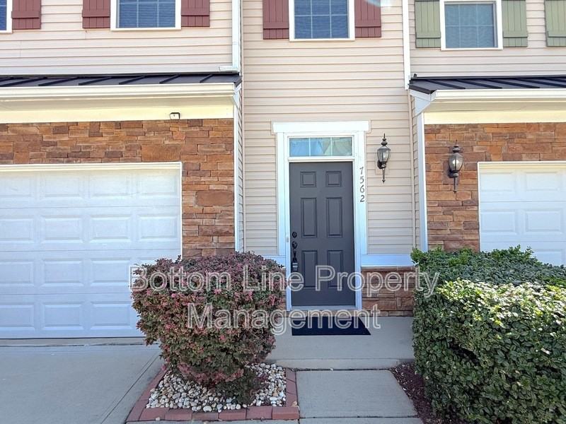 7562 Red Mulberry Way - Photo 2 of 31