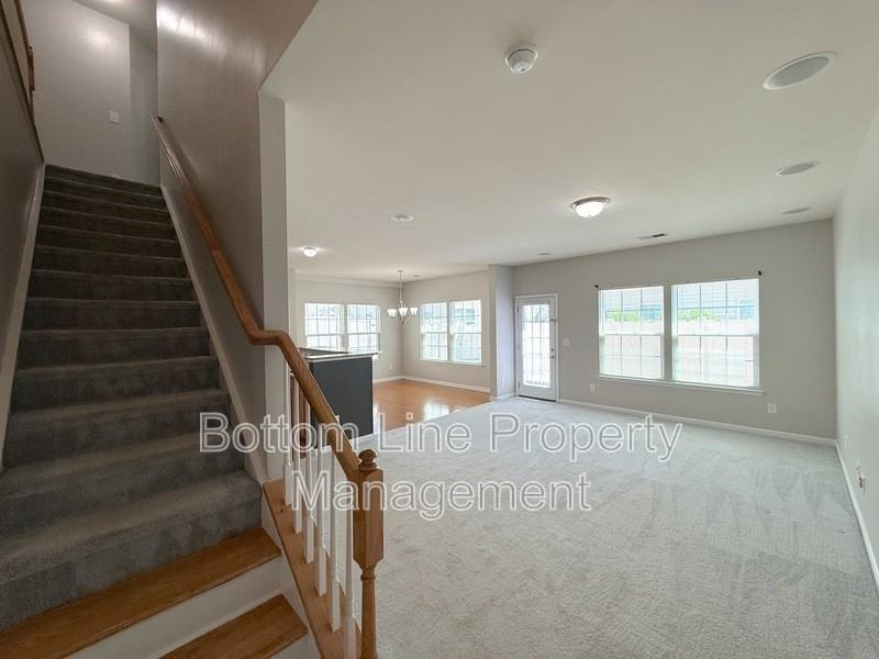 7562 Red Mulberry Way - Photo 6 of 31