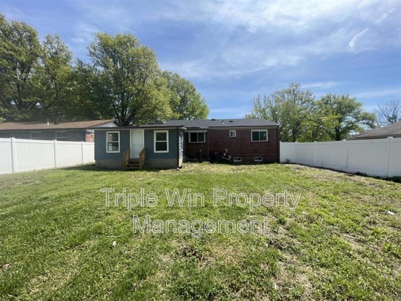 2415 Stoney End Ct - Photo 7 of 37