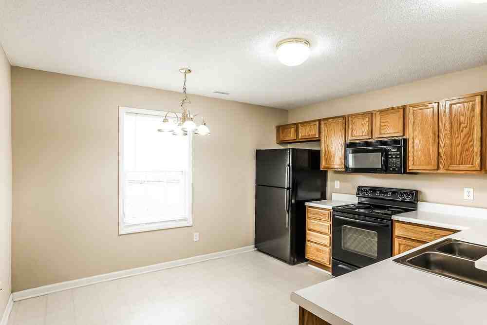 4737 Tommans Trl - Photo 7 of 17
