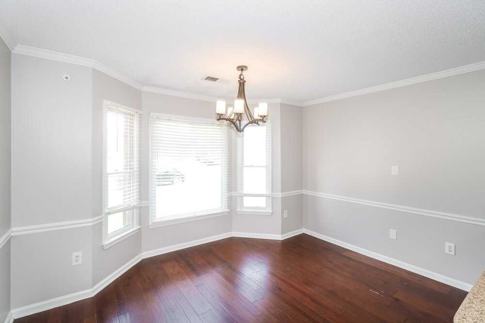 4365 Barrymor Dr - Photo 7 of 17